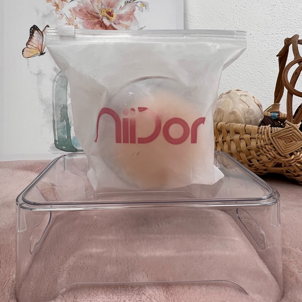 NiiDor Silicone Nipple Covers and Boob Tape